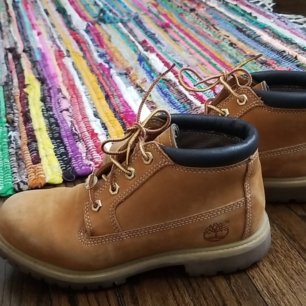 Mid top timberland